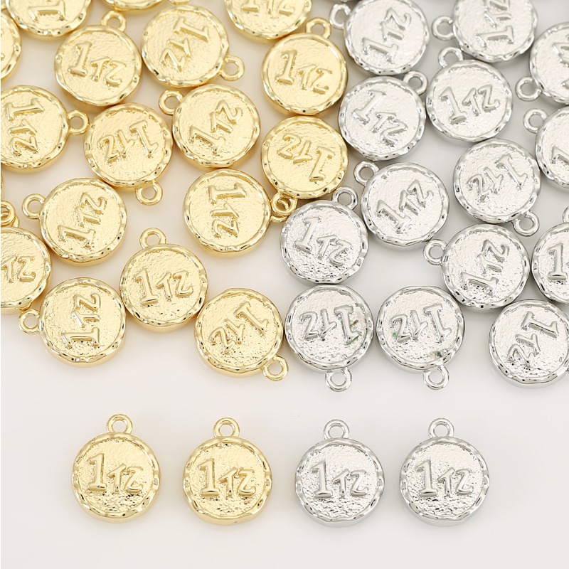 5pc Copper Inlaid Synthetic Zirconia Coin-Shaped Pendant Set